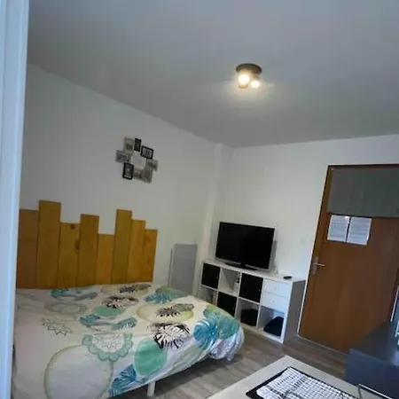 2 Personnes. Vitry-le-François